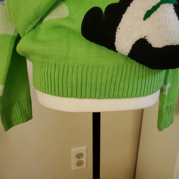 Sweater - Picture 4 of 7